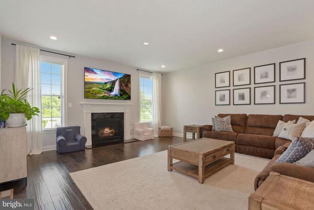 43226 TRAPPE MEADOWS TER, Ashburn, VA 20148