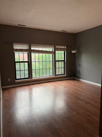71 Princeton Street 204, Chelmsford, MA 01863