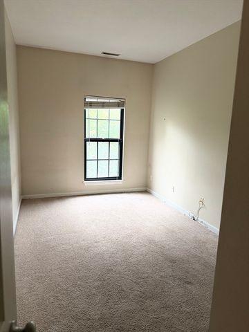 71 Princeton Street 204, Chelmsford, MA 01863