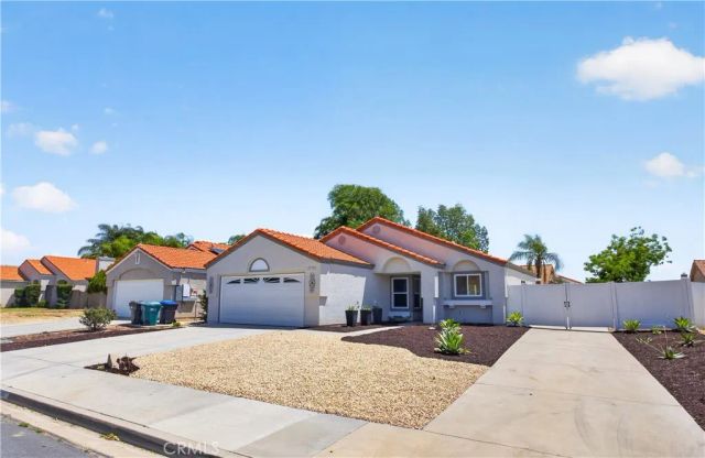 29396 Reading, Menifee, CA 92586