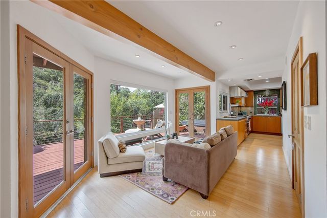 4109 Empis Street, Woodland Hills, CA 91364