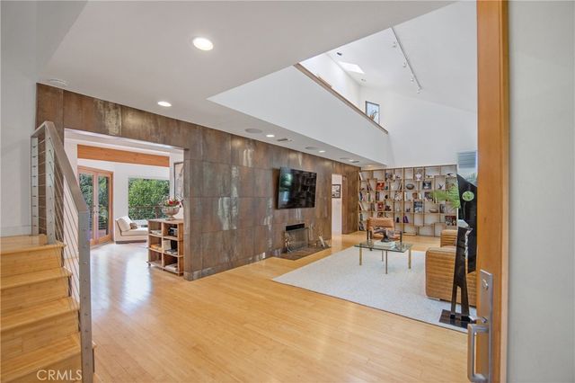 4109 Empis Street, Woodland Hills, CA 91364