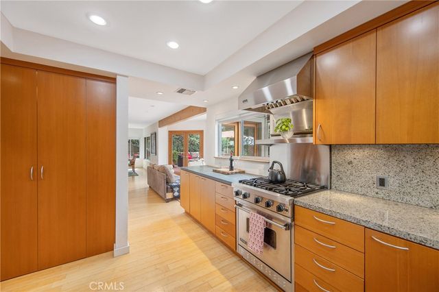 4109 Empis Street, Woodland Hills, CA 91364