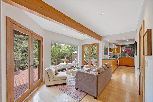 4109 Empis Street, Woodland Hills, CA 91364
