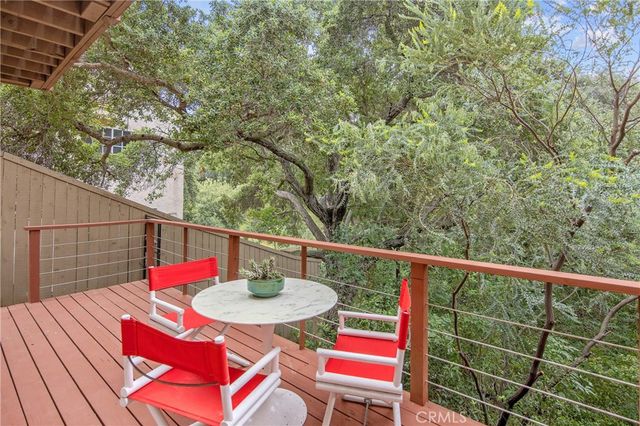 4109 Empis Street, Woodland Hills, CA 91364