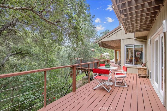 4109 Empis Street, Woodland Hills, CA 91364