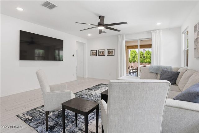 4418 W Palace Station Road, Phoenix, AZ 85087