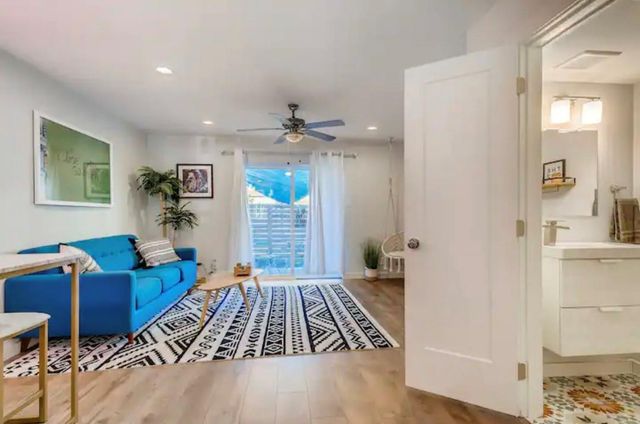 3810 Southway DR 102, Austin, TX 78704