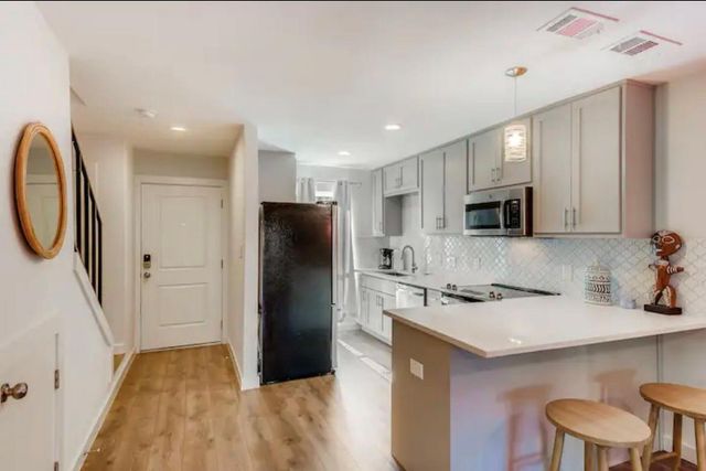 3810 Southway DR 102, Austin, TX 78704