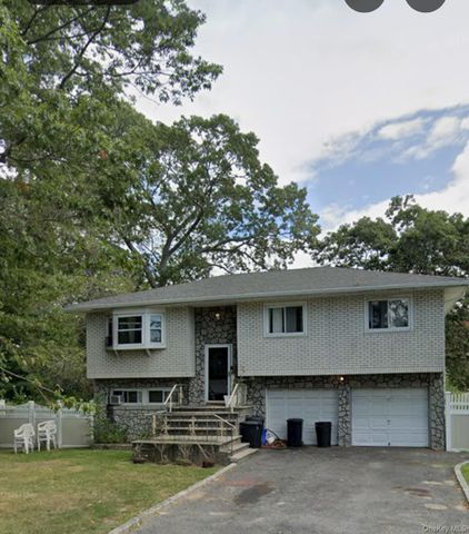 91 Putnam Avenue, West Babylon, NY 11704