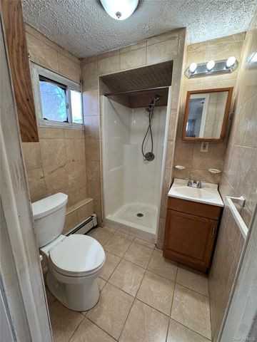 91 Putnam Avenue, West Babylon, NY 11704