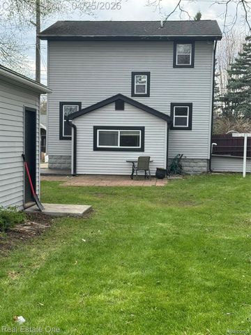 148 Marion Avenue, Waterford Charter Township, MI 48328