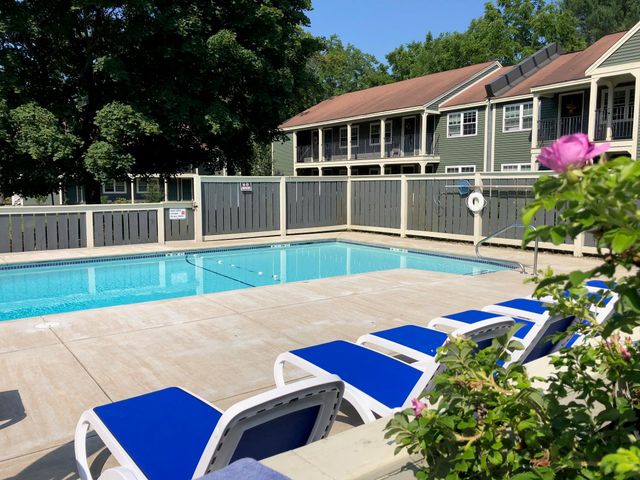 93 Henry Law Ave Unit 74, Dover, NH 03820