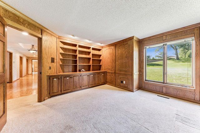 10752 Mount Curve Road, Eden Prairie, MN 55347