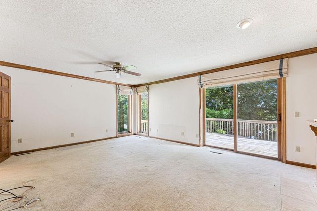 10752 Mount Curve Road, Eden Prairie, MN 55347