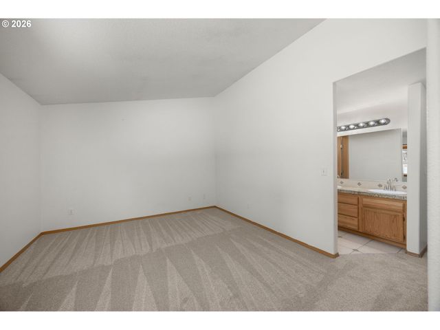 129 Ne LENOX St, Hillsboro, OR 97124