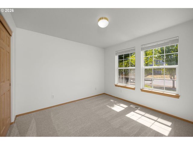 129 Ne LENOX St, Hillsboro, OR 97124