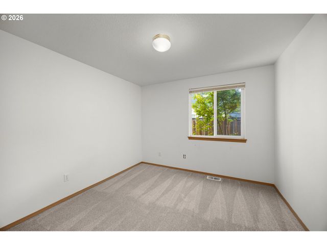 129 Ne LENOX St, Hillsboro, OR 97124