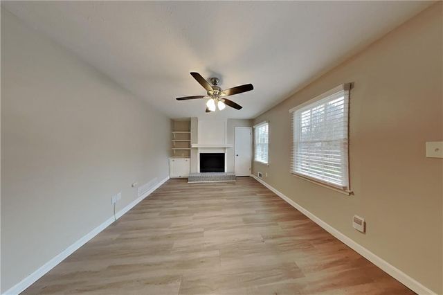 2839 Mountbery Drive, Snellville, GA 30039