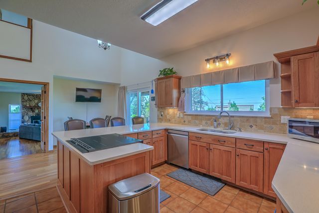 4719 Glenwood Hills Drive NE, Albuquerque, NM 87111
