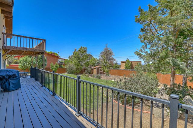 4719 Glenwood Hills Drive NE, Albuquerque, NM 87111