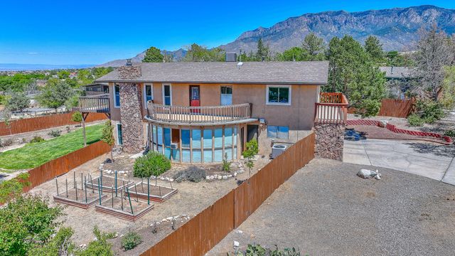 4719 Glenwood Hills Drive NE, Albuquerque, NM 87111