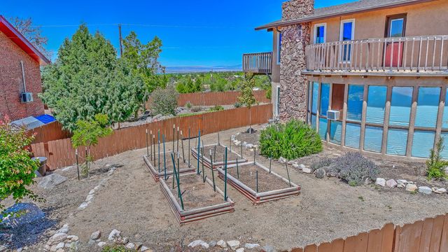 4719 Glenwood Hills Drive NE, Albuquerque, NM 87111