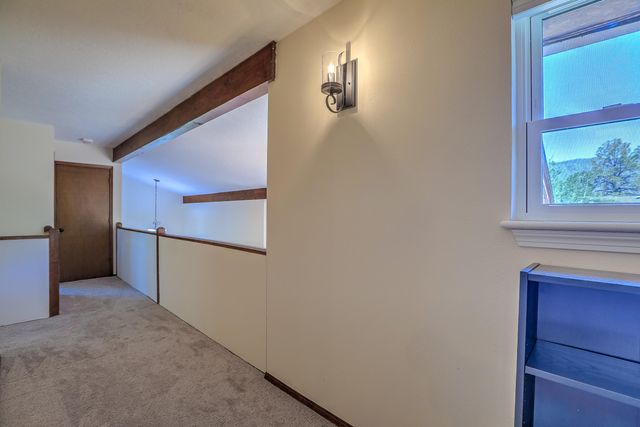 4719 Glenwood Hills Drive NE, Albuquerque, NM 87111