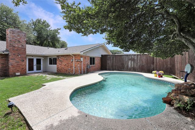 1113 Mossvine Drive, Plano, TX 75023