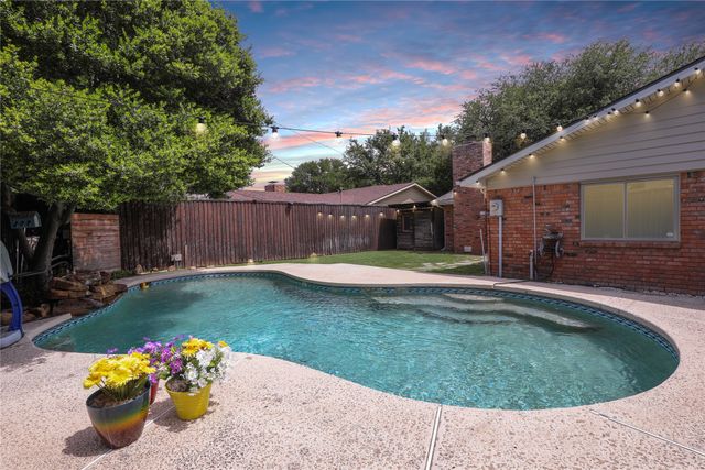 1113 Mossvine Drive, Plano, TX 75023