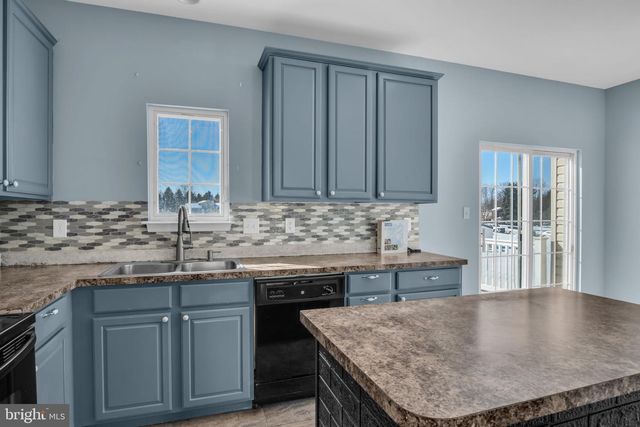 4073 MAJESTIC CT, Dover, PA 17315