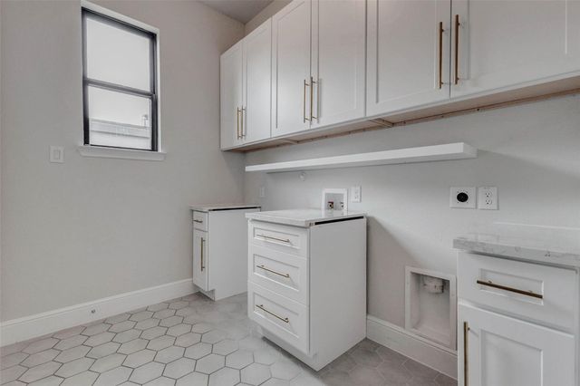 30627 S Creek Way, Fulshear, TX 77441