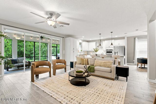 704 KENDALL CROSSING Drive, St. Johns, FL 32259