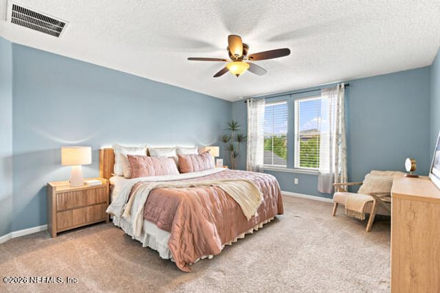 704 KENDALL CROSSING Drive, St. Johns, FL 32259