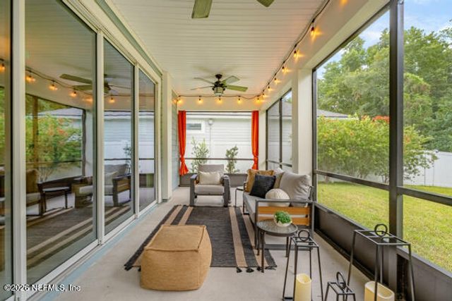 704 KENDALL CROSSING Drive, St. Johns, FL 32259