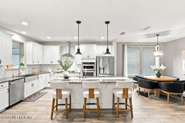 704 KENDALL CROSSING Drive, St. Johns, FL 32259