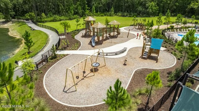 704 KENDALL CROSSING Drive, St. Johns, FL 32259