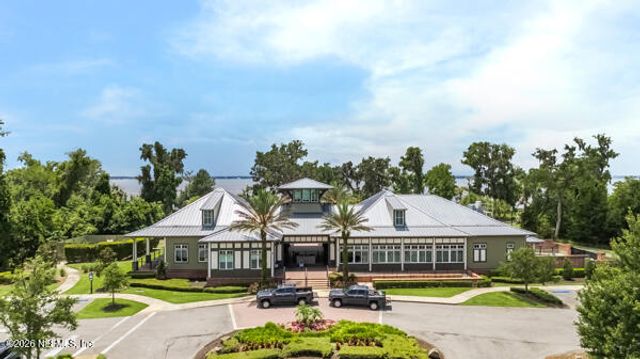 704 KENDALL CROSSING Drive, St. Johns, FL 32259