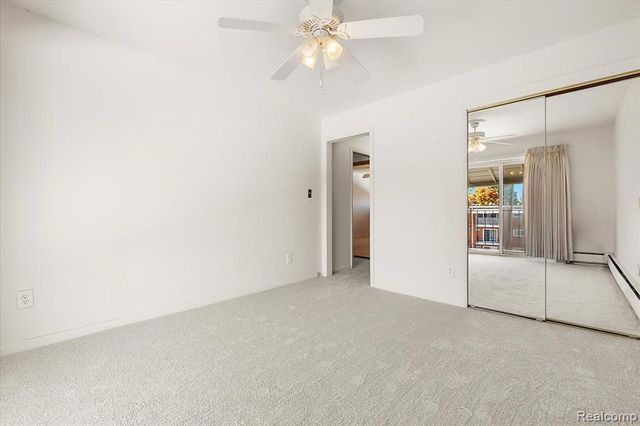 2915 W 13 Mile Road 407, Royal Oak, MI 48073