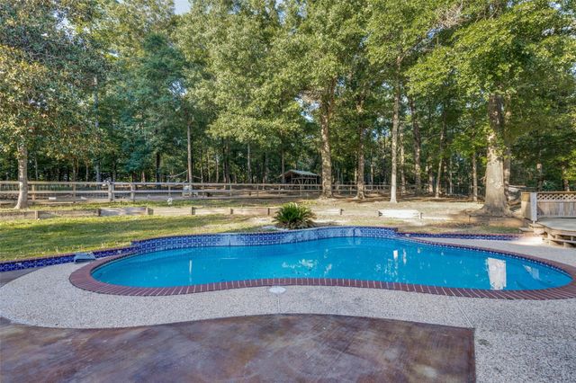 216 Pebble Creek, Livingston, TX 77351