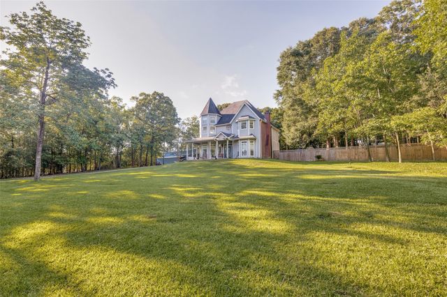 216 Pebble Creek, Livingston, TX 77351