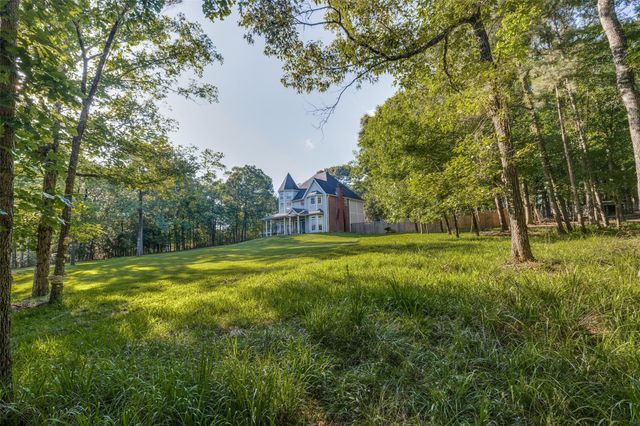 216 Pebble Creek, Livingston, TX 77351