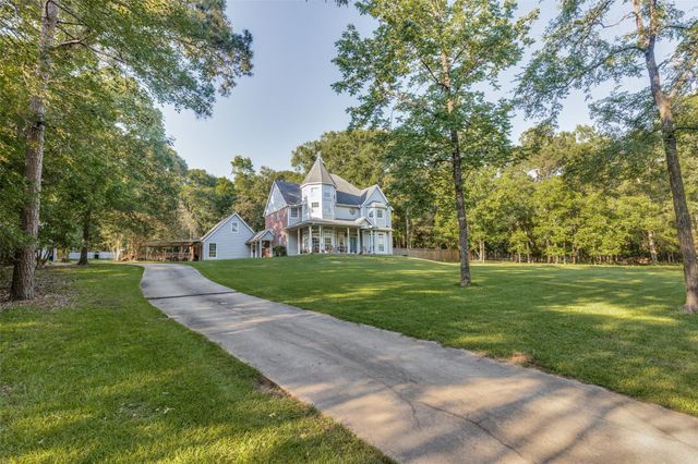 216 Pebble Creek, Livingston, TX 77351