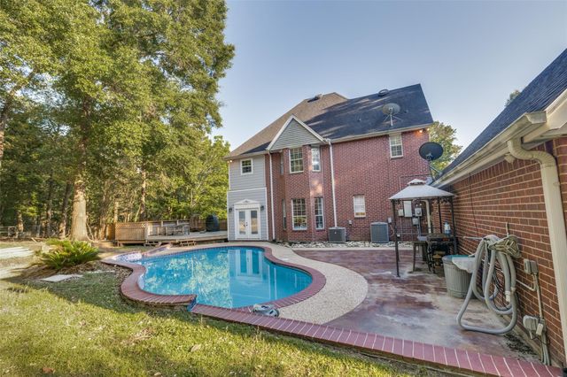 216 Pebble Creek, Livingston, TX 77351