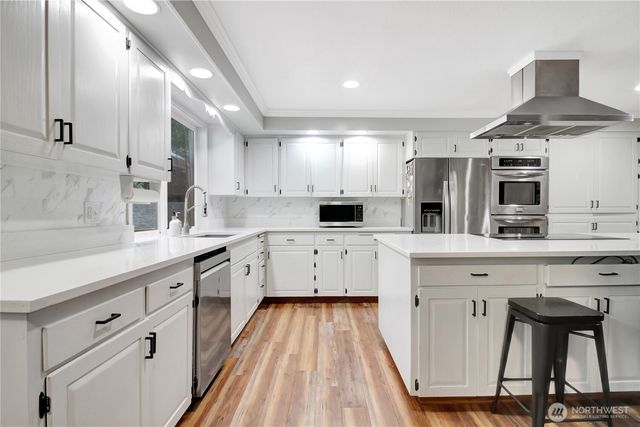 12001 Robinhood Lane, Snohomish, WA 98290