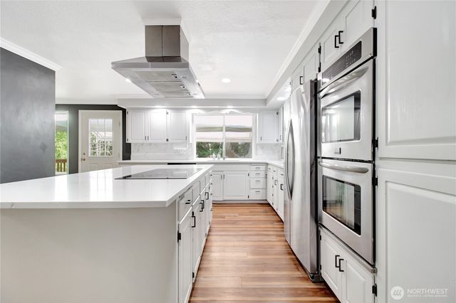 12001 Robinhood Lane, Snohomish, WA 98290