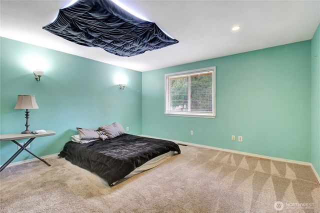 12001 Robinhood Lane, Snohomish, WA 98290