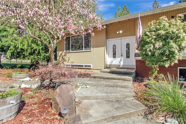12001 Robinhood Lane, Snohomish, WA 98290