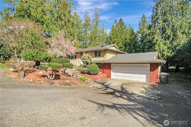 12001 Robinhood Lane, Snohomish, WA 98290