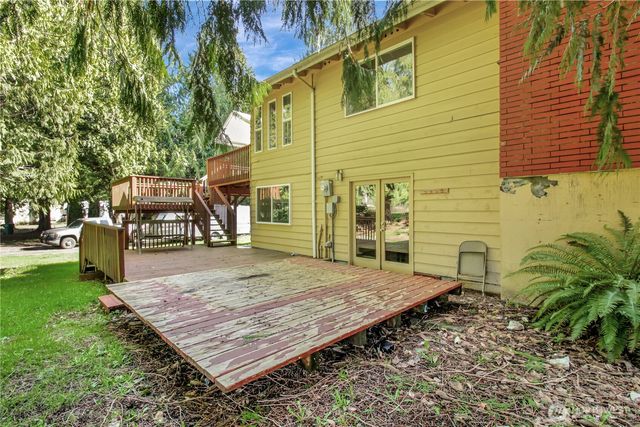 12001 Robinhood Lane, Snohomish, WA 98290